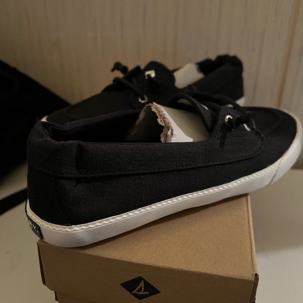 Black Sperry size 8 new never worn